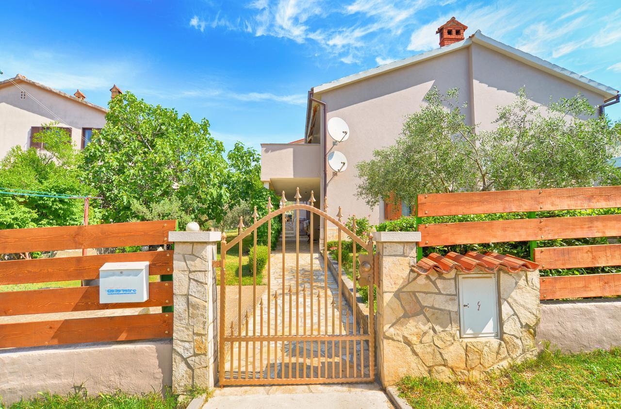 Apartments Chiara 877 PUY Exterior foto